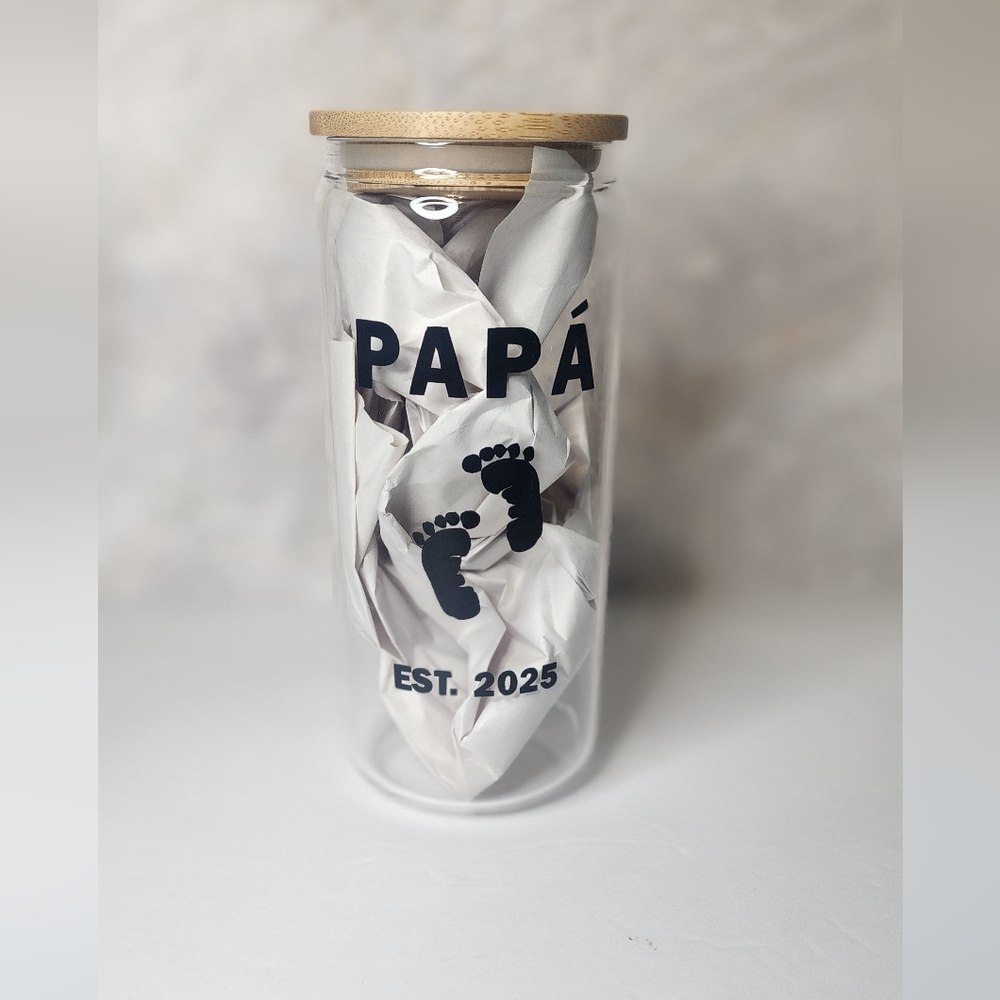 Customizable "Papá" 20oz cup